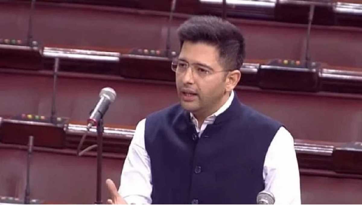 पराली हटाने के लिए किसानों को प्रति एकड़ ढाई हजार रुपए की मदद मिले : राघव चड्ढा