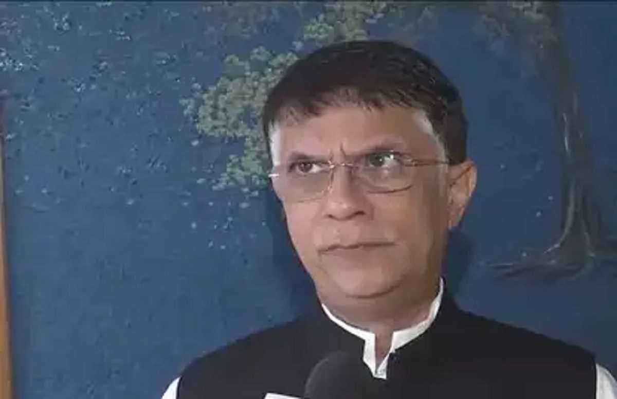 बृजभूषण सिंह के बयान पर कांग्रेस का पलटवार; वो हमसे मदद मांगने आए थे, क्या नजरअंदाज कर देते