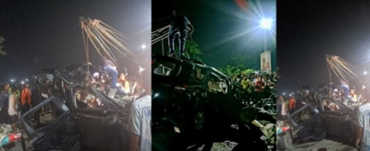 गुवाहाटी सड़क हादसे में असम इंजीनियरिंग कॉलेज के सात छात्रों की मौत और छह छात्रा घायल हो गए गुवाहाटी सड़क हादसे में असम इंजीनियरिंग कॉलेज के सात छात्रों की मौत और छह छात्रा घायल हो गए