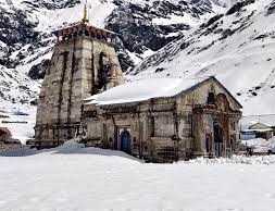 केदारनाथ धाम के गर्भगृह में प्रवेश खुला, तीर्थयात्री कर सकते हैं दर्शन