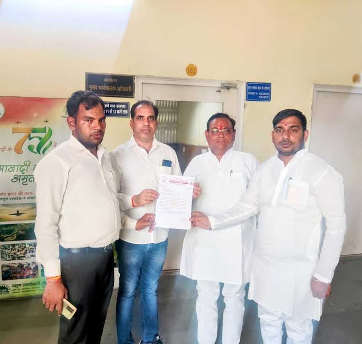 यमुना प्राधिकरण में भूखंड ट्रांसफर के नाम पर भ्रष्टाचार का आरोप यमुना प्राधिकरण में भूखंड ट्रांसफर के नाम पर भ्रष्टाचार का आरोप