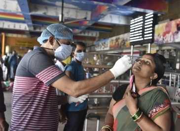 देश में पिछले 24 घंटे में कोरोना के 16,866 नए मामले, 41 लोगों की मौत