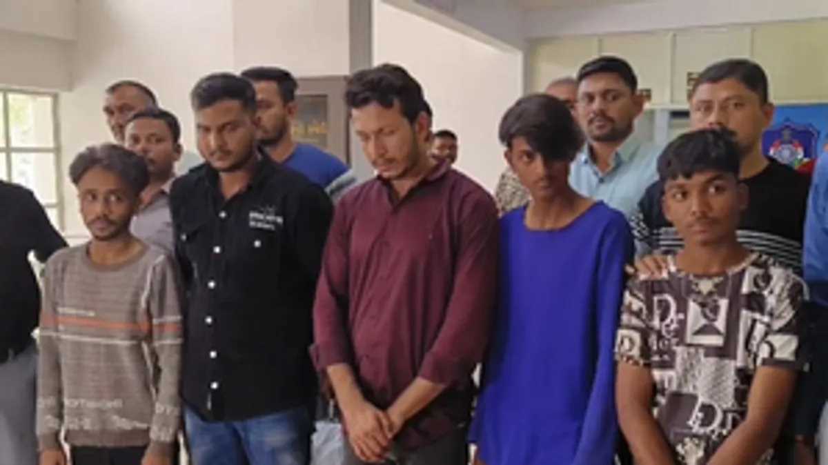 सूरत में दो इलाकों से करोड़ों की ड्रग्स जब्त, पांच गिरफ्तार