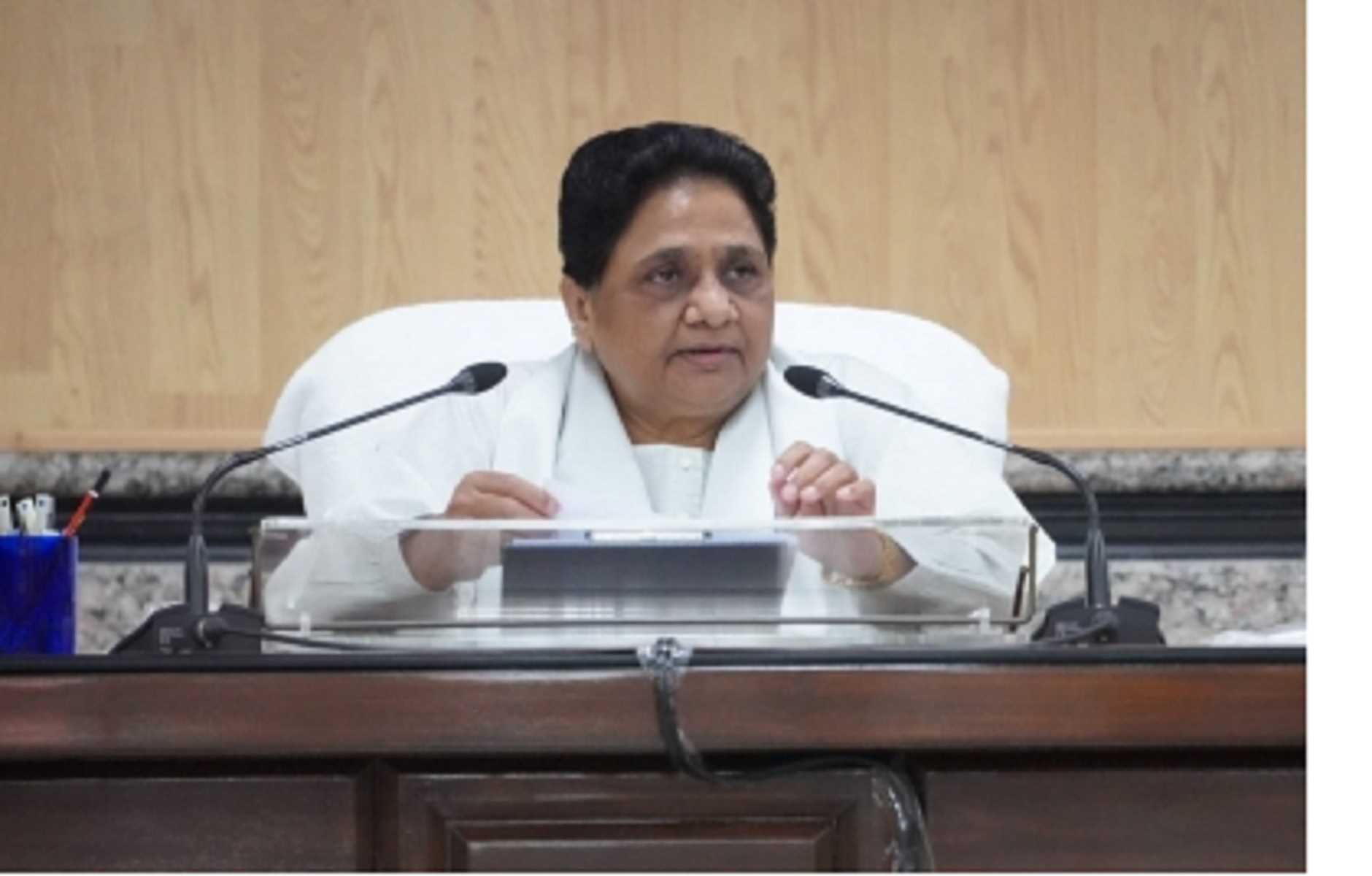 रामचरितमानस विवाद को मायावती ने बताया सपा, भाजपा की मिलीभगत रामचरितमानस विवाद को मायावती ने बताया सपा, भाजपा की मिलीभगत