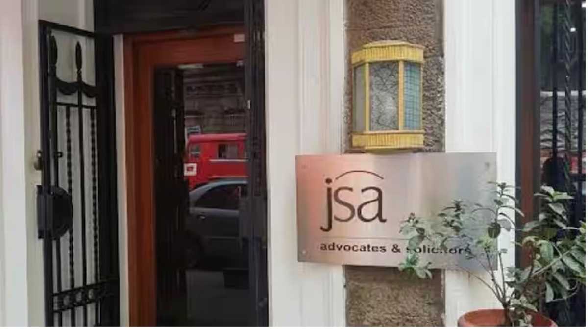 मुंबई की एक लॉ फर्म को मिली बम से उड़ाने की धमकी