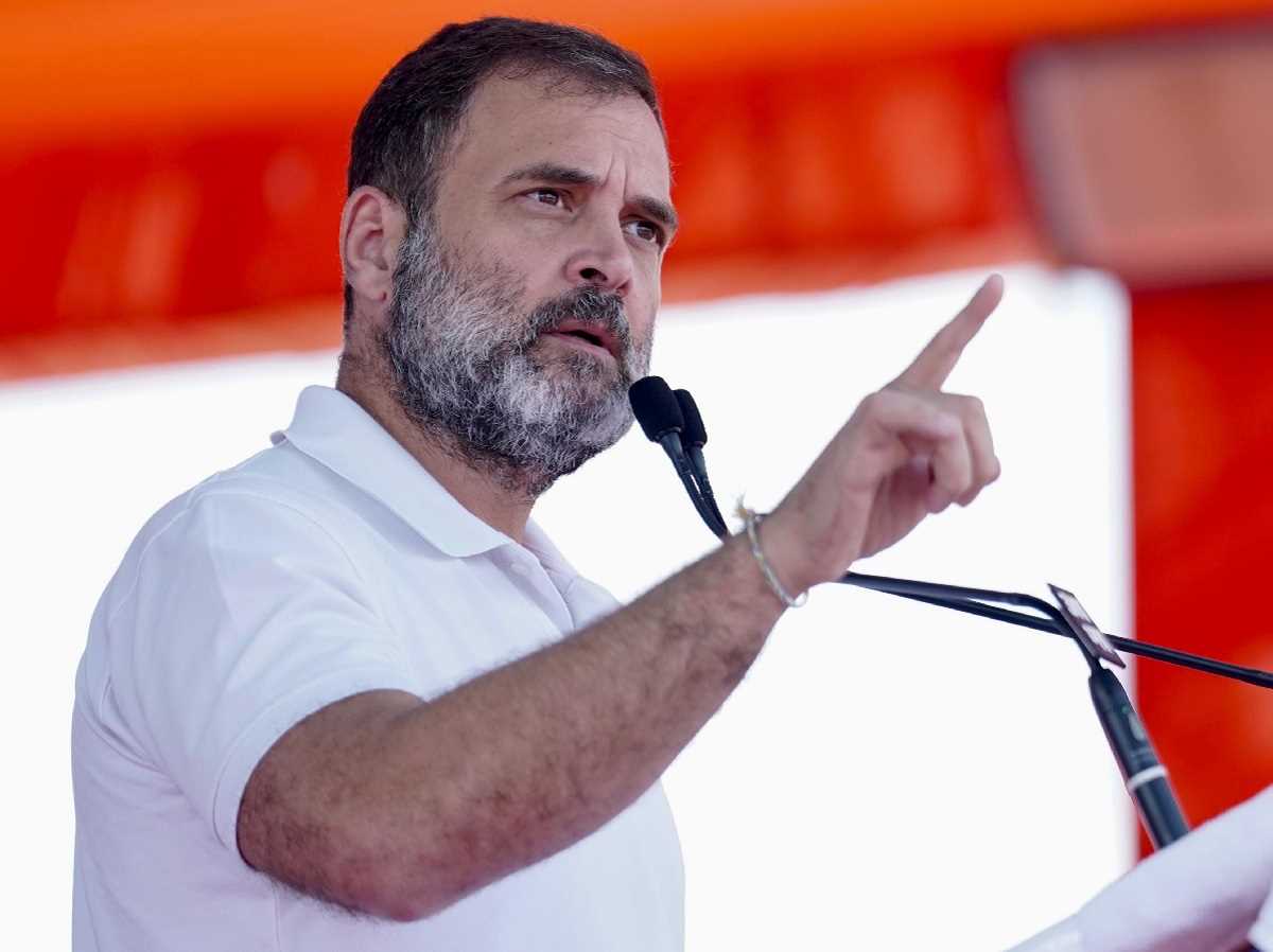 मोदी क्यों बार बार बताते हैं अपने को ओबीसी-राहुल