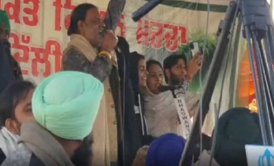 कृषि कानूनों के विरोध में हो रहे आंदोलन का हिस्सा बनीं नूरन बहनें कृषि कानूनों के विरोध में हो रहे आंदोलन का हिस्सा बनीं नूरन बहनें