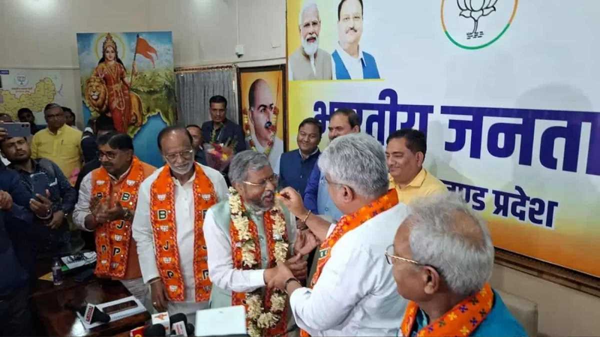 झारखंड भाजपा विधायक दल के नेता चुने गए बाबूलाल मरांडी, नेता प्रतिपक्ष का सस्पेंस खत्म