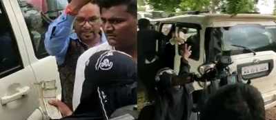 कर्नाटक: दंगा पीड़ित ने 2 लाख रुपये नकद मुआवजे से किया इनकार कर्नाटक: दंगा पीड़ित ने 2 लाख रुपये नकद मुआवजे से किया इनकार