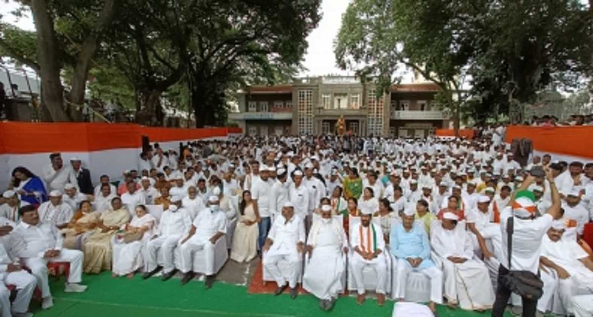 जिन्ना और माउंटबेटन ने भारत का बंटवारा किया, नेहरू ने नहीं: कर्नाटक कांग्रेस