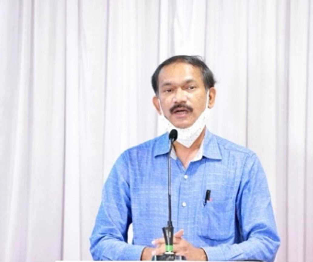 एआईसीसी के पूर्व सचिव गिरीश चोडनकर का बयान कहा अवैध कारोबार चला रहे हैं बीजेपी नेता