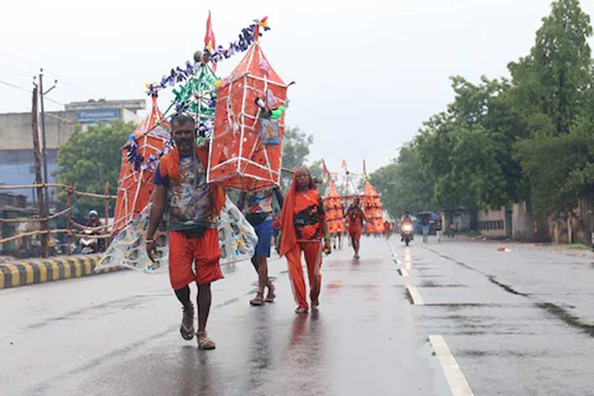 कितने प्रकार की होती है कांवड़ और क्या हैं नियम, कैसे करते हैं यात्रा