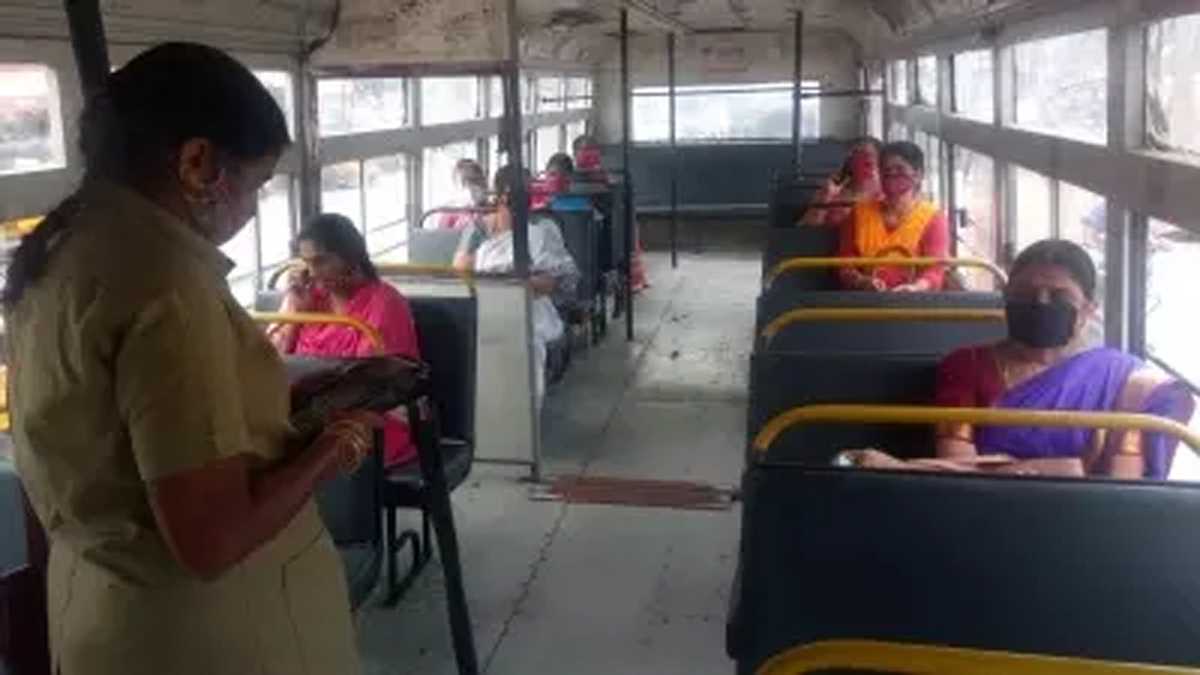 टीएसआरटीसी ने हैदराबाद उपनगरीय सीमा के भीतर रियायती बस टिकटों की सुविधा निलंबित की टीएसआरटीसी ने हैदराबाद उपनगरीय सीमा के भीतर रियायती बस टिकटों की सुविधा निलंबित की