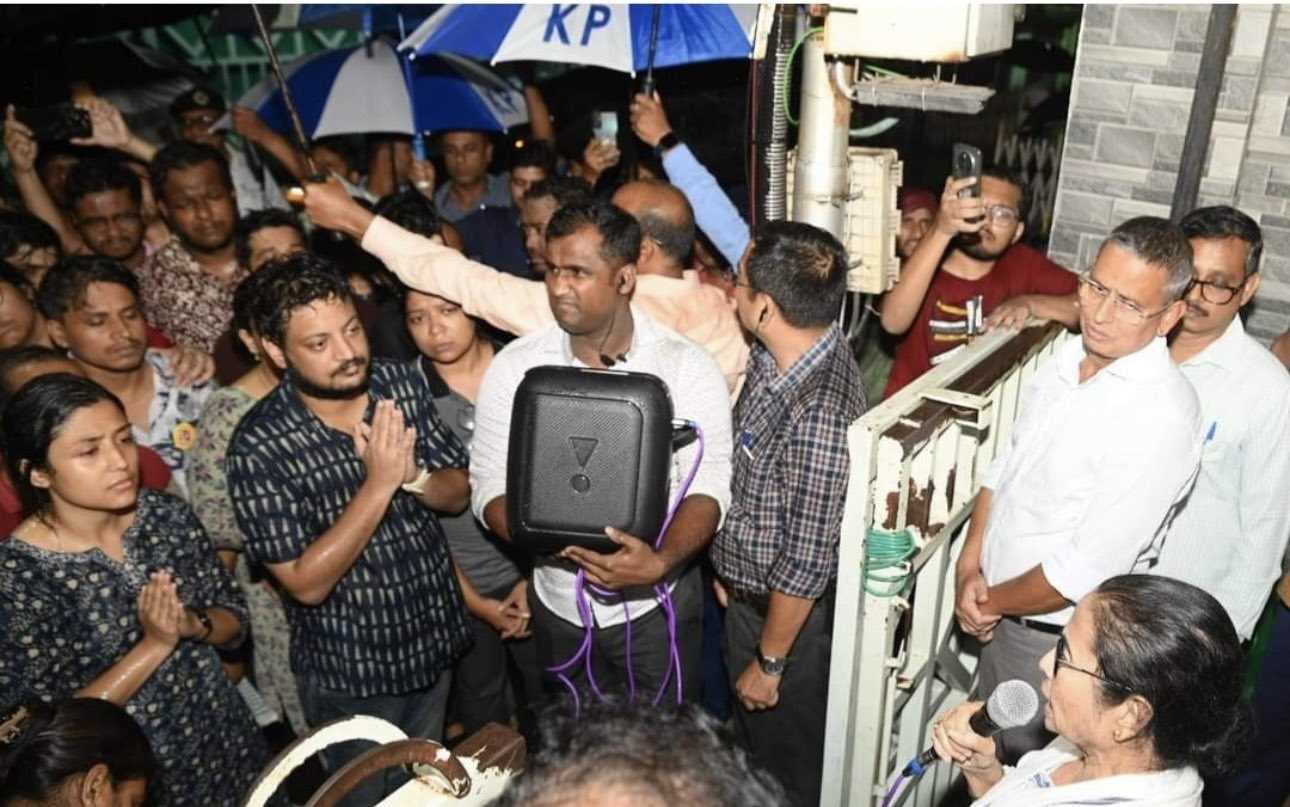 आरजी कर केस : डॉक्टरों की मांगों के आगे झुकी ममता सरकार, पुलिस-प्रशासन की क्या थी गलतियां?