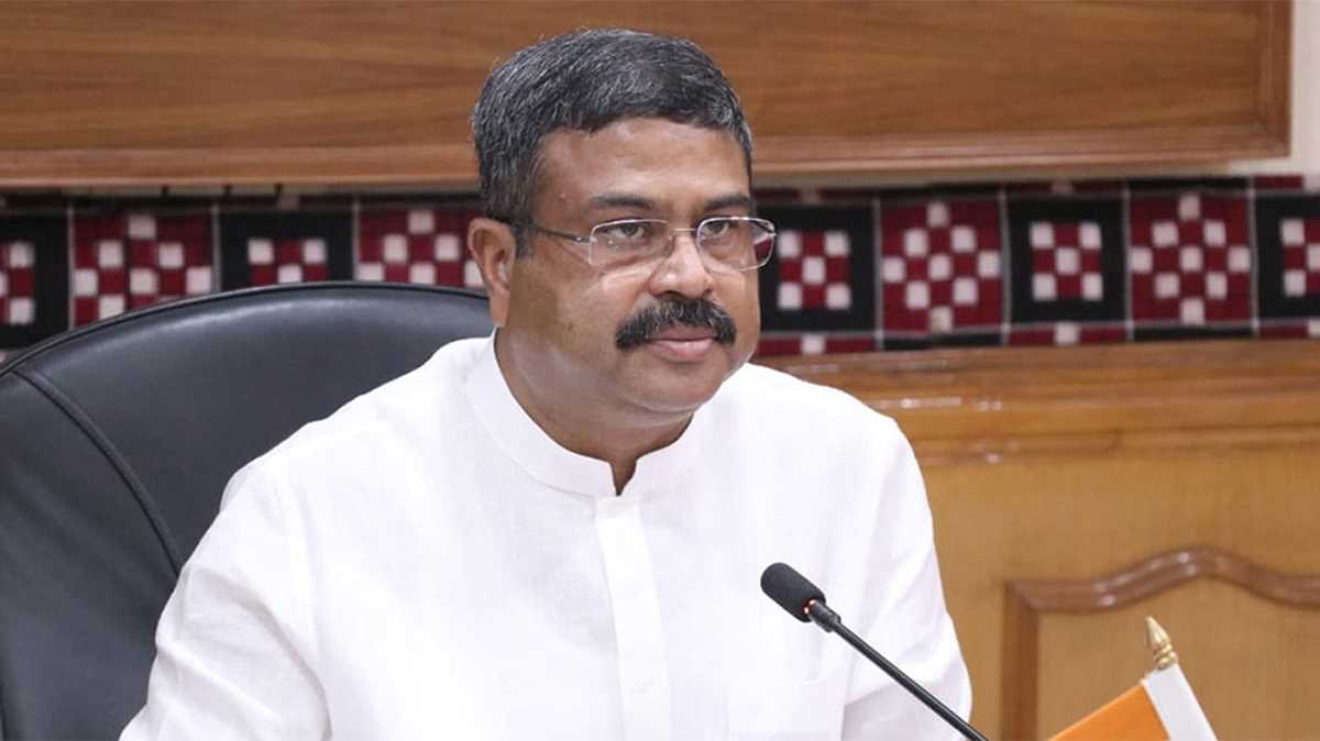 प्रधान ने फीफा महासचिव से मुलाकात की प्रधान ने फीफा महासचिव से मुलाकात की