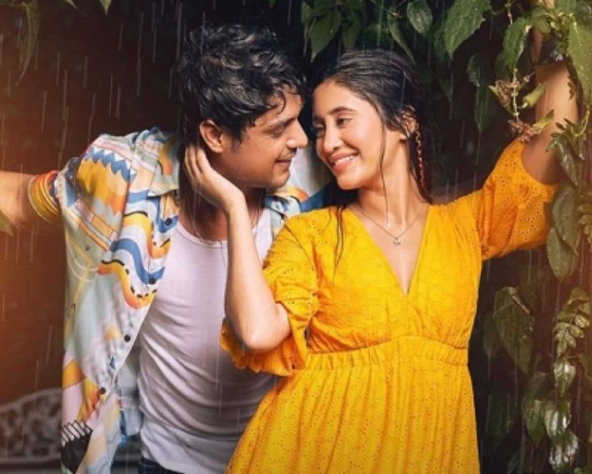 शिवांगी जोशी ने नए शो बरसातें के साथ ही म्यूजिक वीडियो में भी नजर आएंगी शिवांगी जोशी ने नए शो बरसातें के साथ ही म्यूजिक वीडियो में भी नजर आएंगी