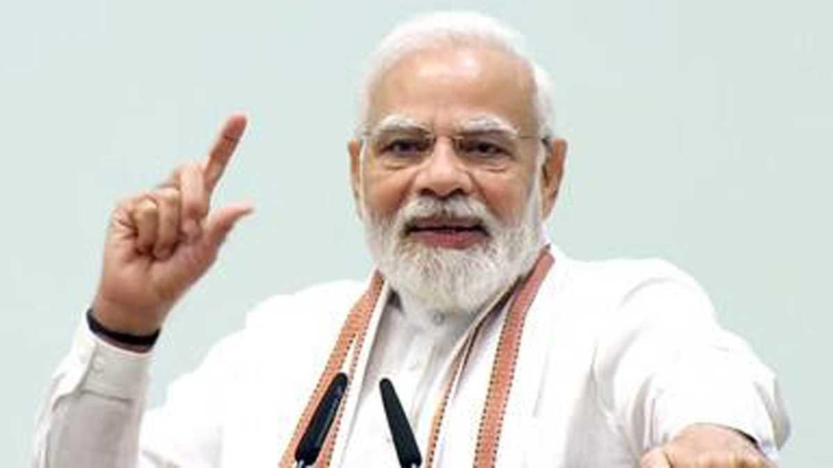 पीएम मोदी के गोद लिए जयापुर गांव में हुए सर्वांगीण विकास से वहां के लोग बेहद खुश