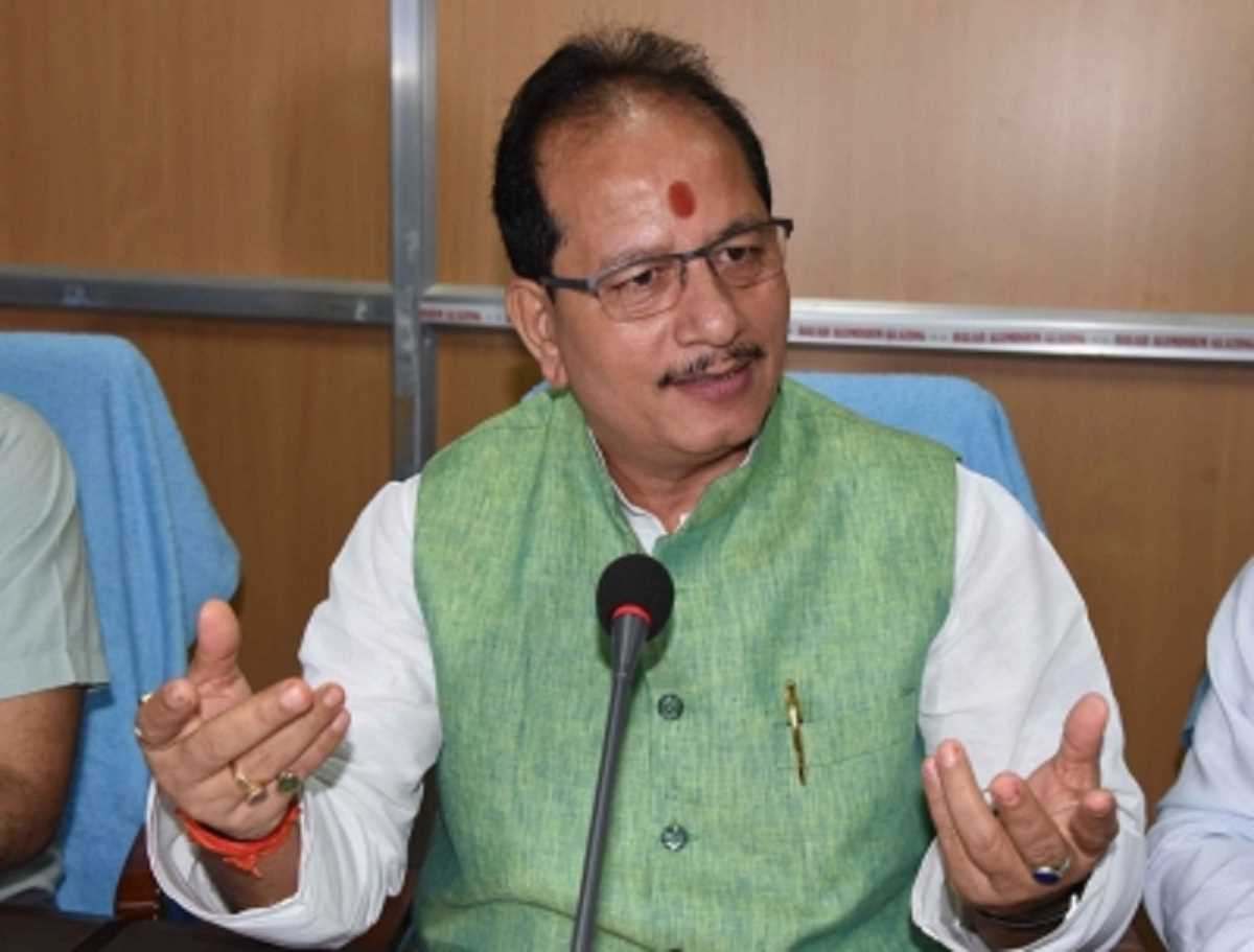 बिहार विधानसभा अध्यक्ष विजय सिन्हा ने अध्यक्ष पद से दिया इस्तीफा