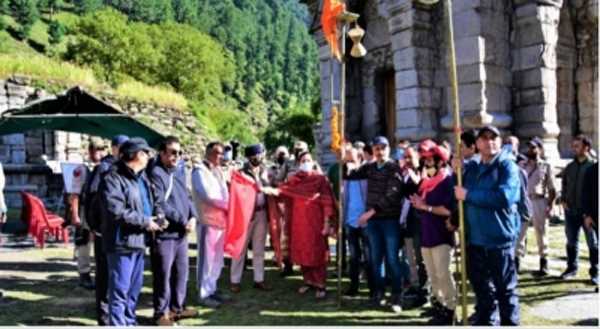 जम्मू-कश्मीर सरकार के साथ प्रवासियों के रूप में पंजीकृत हैं 44,167 परिवार