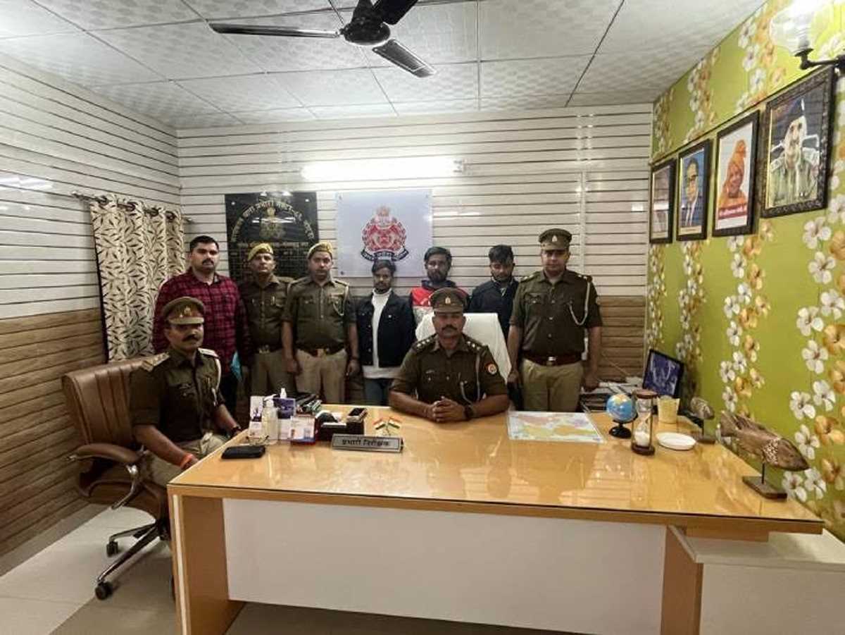 सोशल मीडिया पर किडनी ट्रांसप्लांट का ग्रुप बनाकर ठगी करने वाले तीन गिरफ्तार