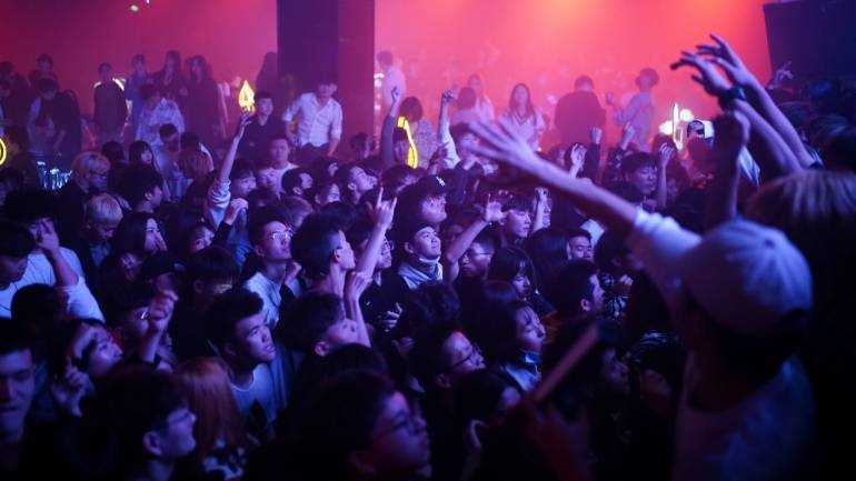 बेंगलुरु में नए साल पर नही होगा जश्न, कर्नाटक सरकार ने लगाया प्रतिबंध