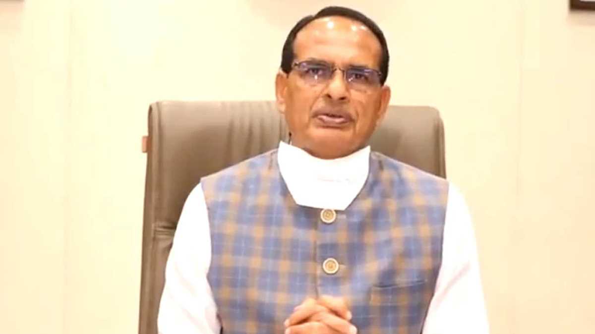 शिवराज ने इसरो के वैज्ञानिकों और छात्राओं को दी बधाई