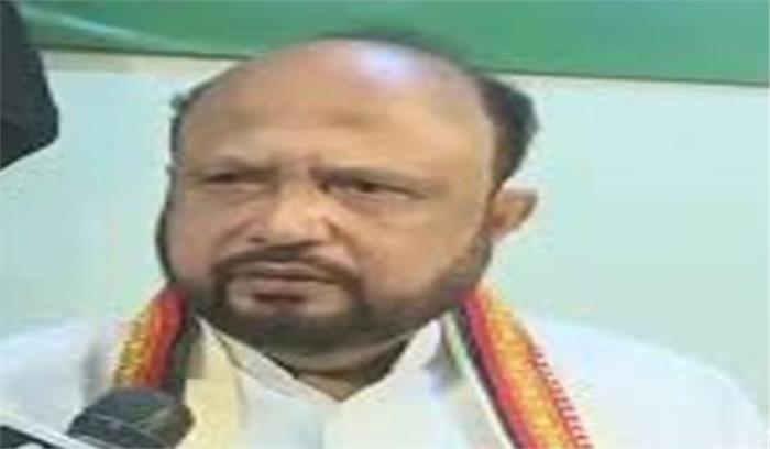 एम्स में भर्ती असम के पूर्व मुख्यमंत्री महंत के परिवार से मिले पीएम मोदी एम्स में भर्ती असम के पूर्व मुख्यमंत्री महंत के परिवार से मिले पीएम मोदी