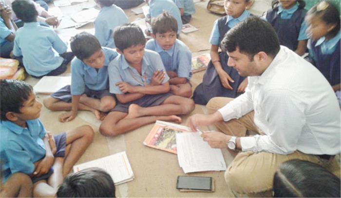 शैक्षणिक गुणवत्ता का जायजा लेने कलेक्टर पहुंचे कुरूवा और मरदेही स्कूल