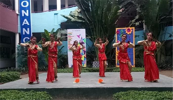 रेजोनेन्स में बच्चों ने अपनी प्रतिभा का किया प्रदर्शन