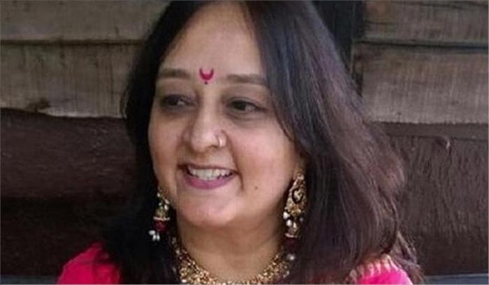 भाजपा को महाराष्ट्र परोस रही कांग्रेस : आप