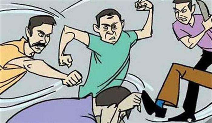 उप्र : किशोर पानी पीने के लिए फैक्ट्री में घुसा, पिटाई से मौत