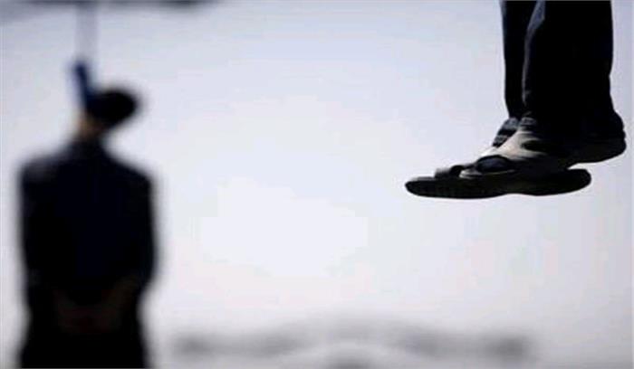 उप्र : इंजीनियरिंग के छात्र ने होस्टल में फांसी लगाई