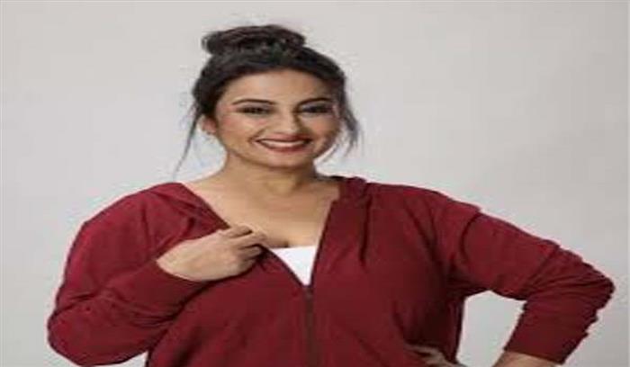 अच्छा है कि सोशल मीडिया की बदौलत हम घरेलू हिंसा पर बात कर रहे हैं: दिव्या दत्ता अच्छा है कि सोशल मीडिया की बदौलत हम घरेलू हिंसा पर बात कर रहे हैं: दिव्या दत्ता