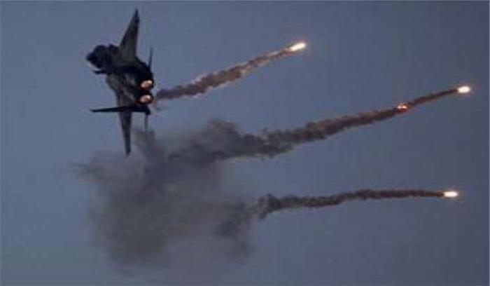 अफगानिस्तान में अमेरिकी हवाई हमले में नौ लोगों की मौत अफगानिस्तान में अमेरिकी हवाई हमले में नौ लोगों की मौत