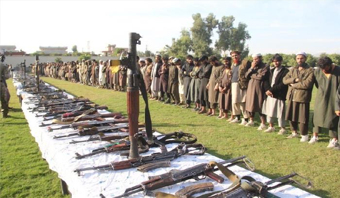 अफगानिस्तान में 25 आतंकियों ने किया आत्मसमर्पण