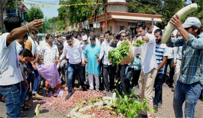 आखिर किसानों को गुस्सा क्यों आया ?