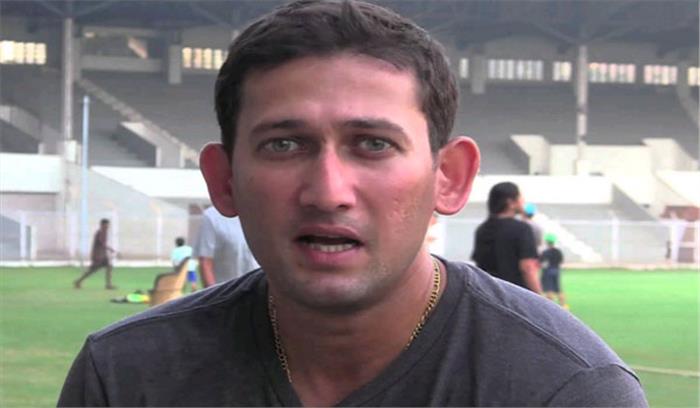 धोनी और युवराज के भविष्य पर उठाए सवाल अगरकर ने