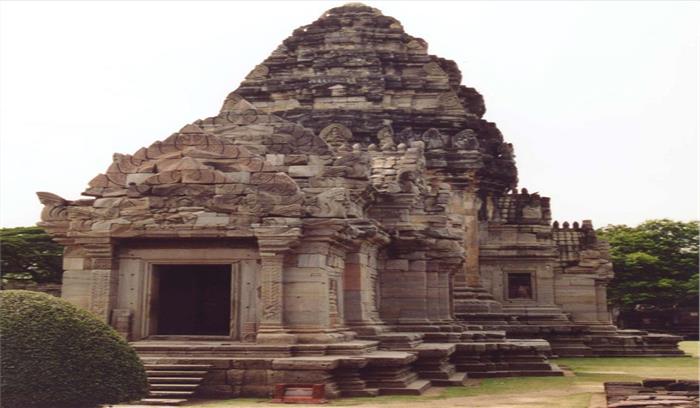 थाई राजकुमारी ने  किया प्रसिद्ध पुरातन स्थलों का दौरा