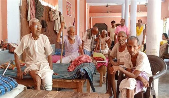 आगरा : वृद्धाश्रम और अनाथालय भी लॉकडाउन से प्रभावित आगरा : वृद्धाश्रम और अनाथालय भी लॉकडाउन से प्रभावित