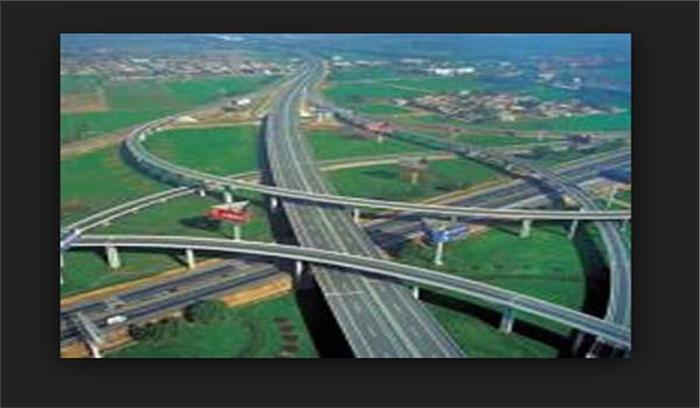 फ्लाइंग अभ्यास के चलते आगरा एक्सप्रेस-वे के अरौल इंटरचेंज पर यातायात ठप्प