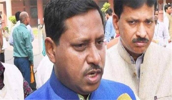 टोल प्लाजा पर फायरिंग करने के मामले में भाजपा सांसद कठेरिया के 2 सुरक्षा गार्ड गिरफ्तार  