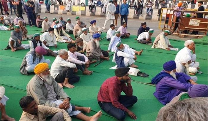 किसान आंदोलन:  गाजीपुर बॉर्डर पर कम हुई किसानों की संख्या