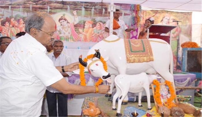 परंपरागत व्यवसाय से समृद्ध होगा यादव समाज: बृजमोहन