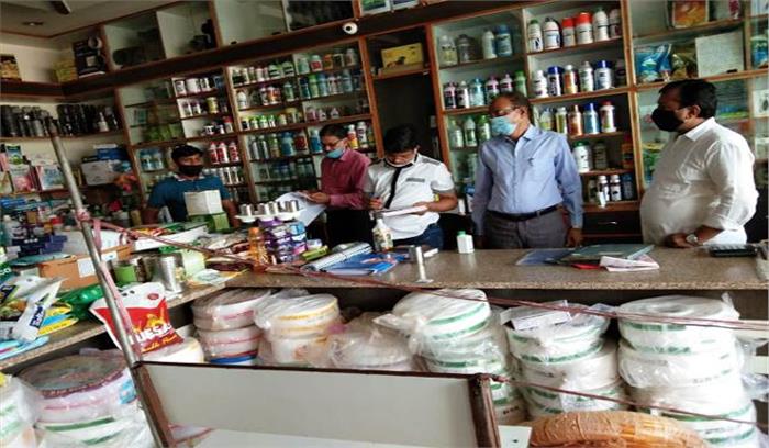 कृषि विभाग की टीम ने बेरला एवं कोदवा के किटनाशी दुकानों का किया निरीक्षण