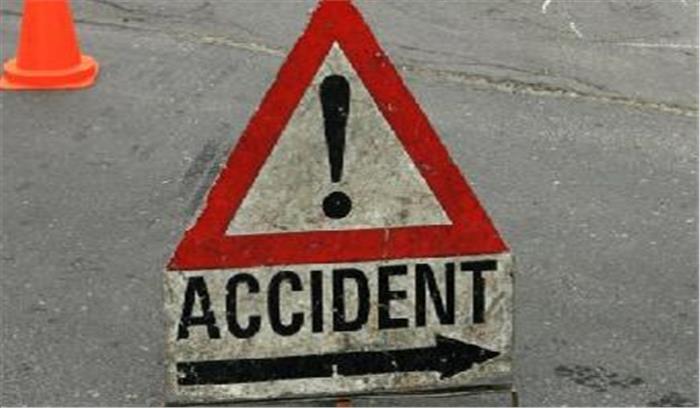 अहमदाबाद : ऑटो रिक्शा पलटने से एक की मौत