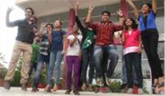 अहमदाबाद के विश्वविद्यालय में कक्षा 10 और 11 के अंकों के आधार पर दाखिले शुरू अहमदाबाद के विश्वविद्यालय में कक्षा 10 और 11 के अंकों के आधार पर दाखिले शुरू