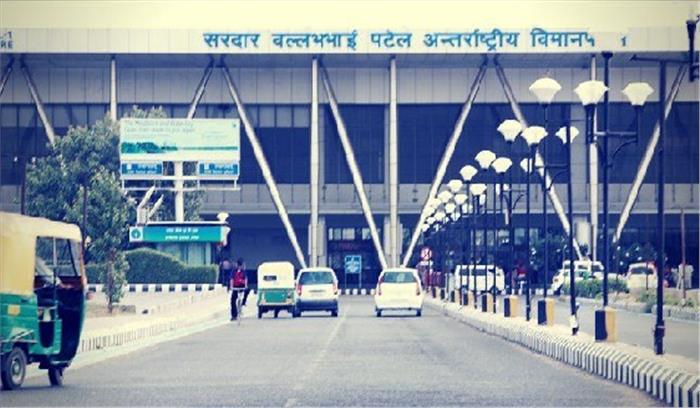 गुजरात : विमान में तकनीकी खराबी के कारण आवागमन बाधित