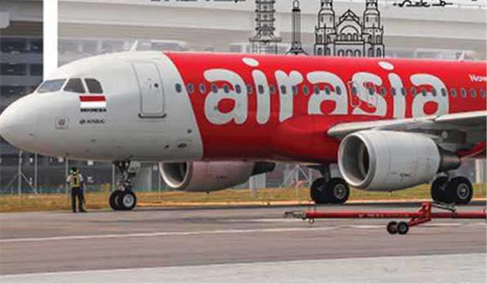 एयर एशिया की फ्लाइट में पैदा हुआ बच्चा, टॉयलेट में मिला मृत