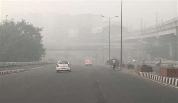 दिल्ली में एयर क्वालिटी इंडेक्स खतरनाक स्तर तक पहुंचा