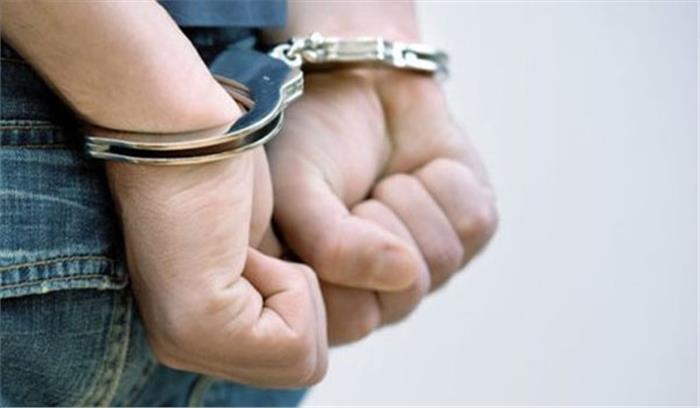 पकड़ा गया बंगलादेशी भारतीय नागरिकता हासिल करना चाहता था पकड़ा गया बंगलादेशी भारतीय नागरिकता हासिल करना चाहता था